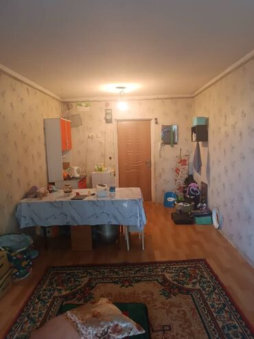Продажа квартир: 1 комната, 18 м², Малосемейка, 2 этаж, Старый ремонт