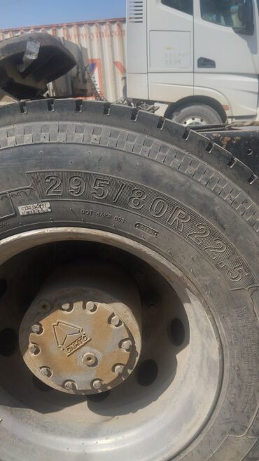 Шины: Продается фура на запчасти, двигатель cat3406EC15, КПП Эатон 13 — 6