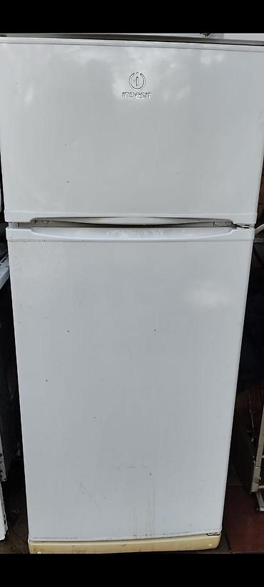 Indesit iki qapılı soyuducu - Rəng: ağ, klassik dizayn - Yerləşim