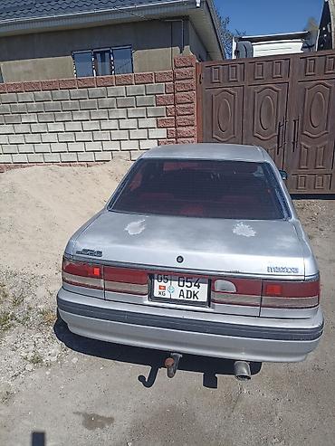 мата секыл: Mazda 626: 1989 г., 2.2 л, Кол менен иштөөчү, Бензин, Седан — 4
