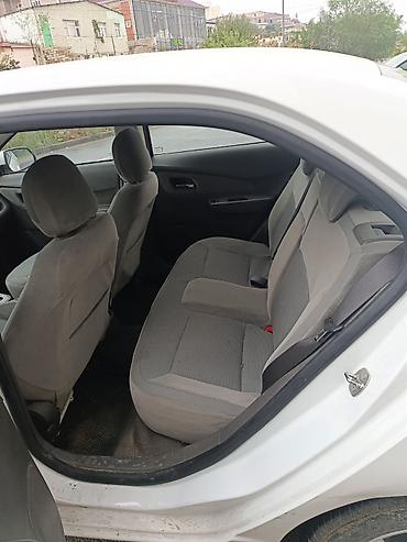 masin sat: Chevrolet Cobalt: 1.5 l | 2025 il 120000 km Sedan — 2