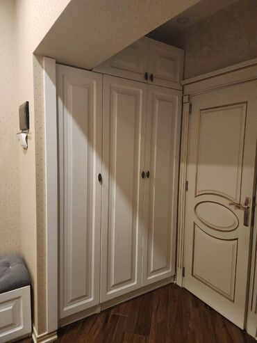 Uzunmüddətli kirayə mənzillər: Xetai metrosu Park Azure-da mənzil kirayə verilir. Mərtəbə 21/7. Ümumi — 3