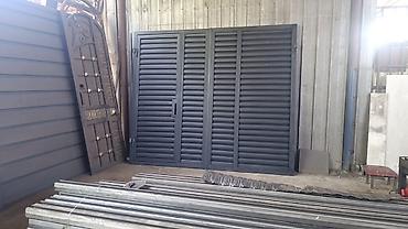 Распашные ворота: Металлические распашные ворота с калиткой (модульные панели) - — 33