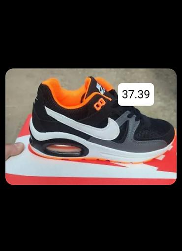 Patike: Patike 
2850 din
l — 9