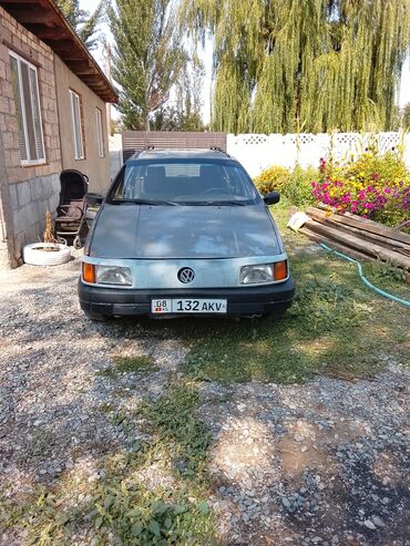 унаа тетиктер: Volkswagen Passat Variant: 1989 г., 1.8 л, Механика, Бензин, Универсал