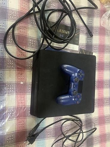 pc barter: PlayStation 4 oyun konsolu birde cene problem var 70 manatg problemdi — 2