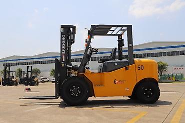 Погрузчики: Погрузчик, LiuGong, 2024 г., Колесный, Вилочный — 6