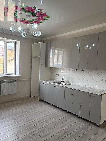 Продажа коттеджей и домов: Продаётся дом в Арча бешик Участок: 6 соток Коммуникации все — 11