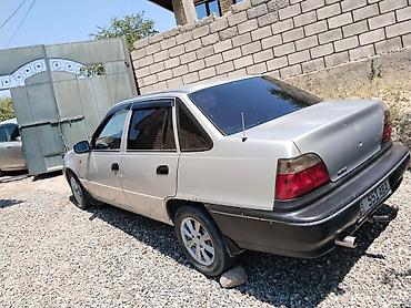 авто полироль: Daewoo Nexia: 2000 г., Механика, Бензин, Седан — 5