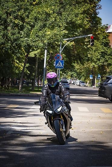 самурай бенали: Спортбайк Honda, 1000 куб. см, Бензин, Взрослый, Б/у — 1
