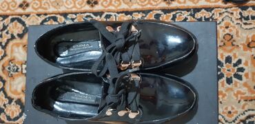 Туфли: Продаю классные осень зима сапоги пару раз только одевала. женские — 3