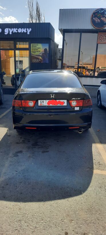 меняю дом на авто: Honda Accord: 2003 г., 2 л, Автоматические, Бензин, Седан