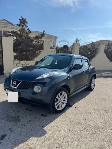 masin ucun ayaqaltilar: Nissan Juke: 1.6 l | 2012 il Van/Minivan