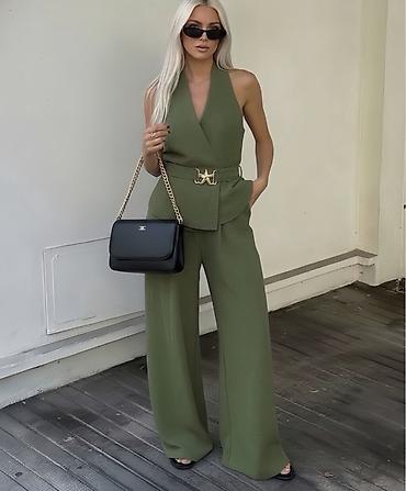 bitkisel mix: Ženski dvodelni komplet – top na preklop i široke pantalone 2700 Din S — 1