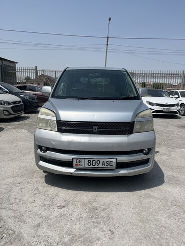 corolla runx: Toyota Voxy: 2004 г., 2 л, Автомат, Бензин, Вэн/Минивэн