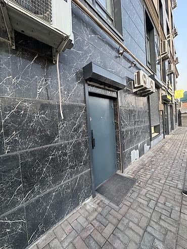 Аренда офисов: Аренда офисов, 100 м², В жилом комплексе, 1 линия, С оборудованием, С видом на горы — 17