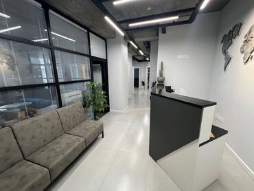 Ofislər: Xətai metrosunun yanında 16 mərtəbəli binanın 2-ci mərtəbəsində 5 otaq — 1