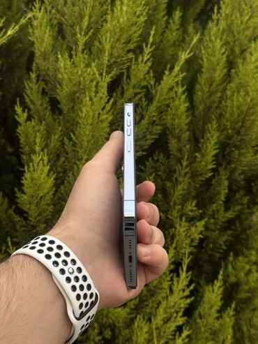 Apple iPhone: IPhone 13 Pro Max, 128 GB, Sierra Blue, Face ID — 18