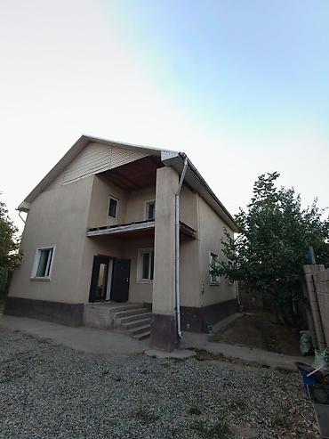 трёхэтажный дом: 150 м², 4 комнаты, Можно с животными — 4