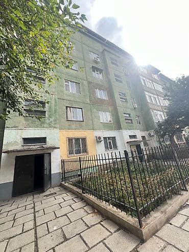 Батирлер: 1 бөлмө, 39 м², Ош мкр., 105-серия, 1 кабат — 1
