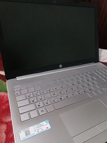 ноутбук 8 ядер: Ноутбук, HP, 8 ГБ ОЗУ, Intel Core i3, 15.6 ", Б/у, Для несложных задач, память HDD