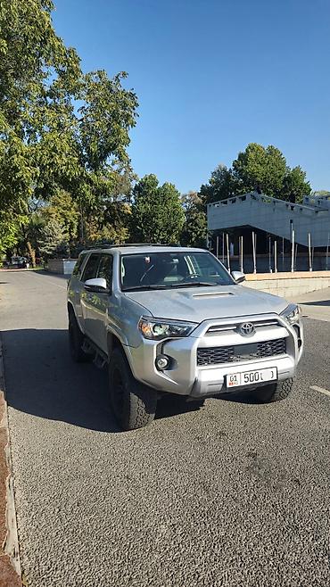4 рунер: Toyota 4Runner: 2020 г., 4 л, Автомат, Бензин, Внедорожник — 1
