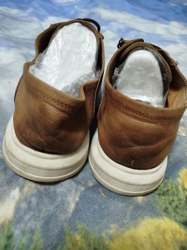 Кроссовки и спортивная обувь: Продаю мужские кросовки 41 размера натуральная кожа лёгкие в хорошем — 6