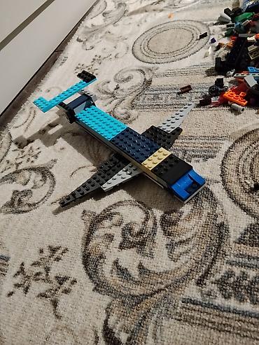 коридор: Набор деталей конструктора LEGO россыпью. В комплекте большое — 3