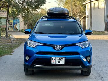 авто гаражное хранение: Toyota RAV4: 2017 г., Гибрид, Кроссовер