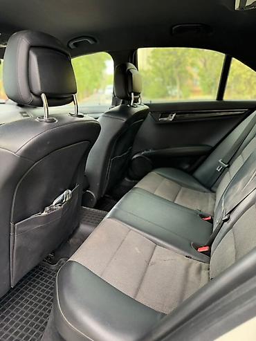 x class: Mercedes-Benz C-Class: 2010 г., 1.8 л, Автомат, Бензин, Седан — 4