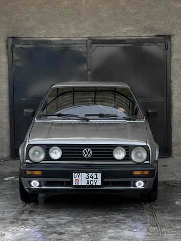 авто пасат: Volkswagen Golf: 1990 г., 1.8 л, Механика, Бензин, Хэтчбэк