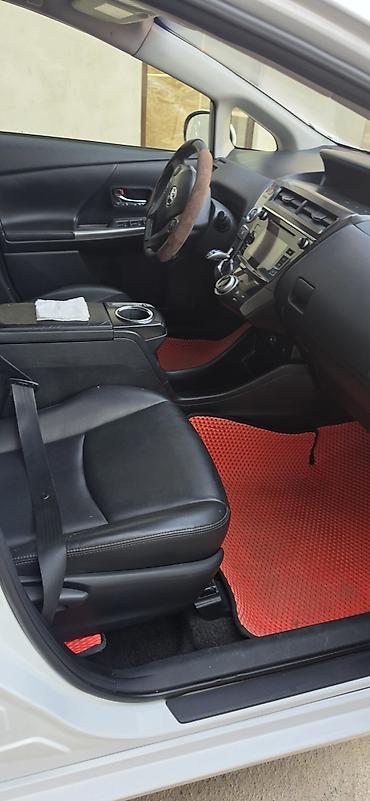 dongfeng aeolus l7: Toyota Prius V: 2016 г., 1.8 л, Автомат, Гибрид, Универсал — 8
