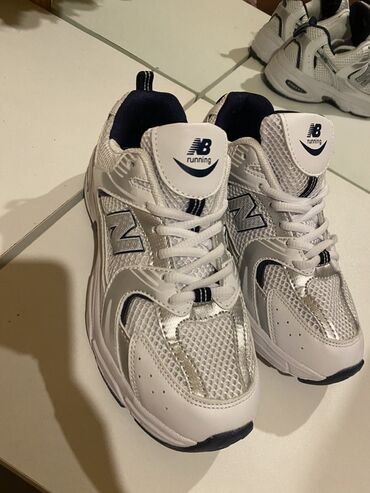 женские черные кроссовки: New Balance, Размер: 38, цвет - Белый, Новый