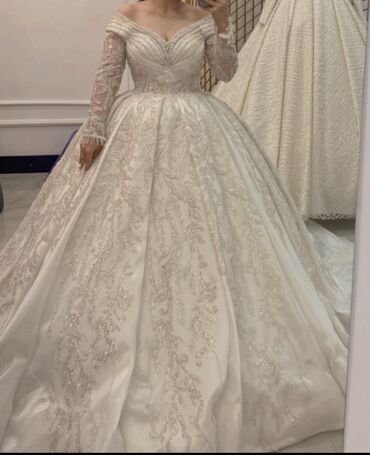 продается свадебное платье: Продается свадебное платье из Турции. Надевала один раз. Состояние