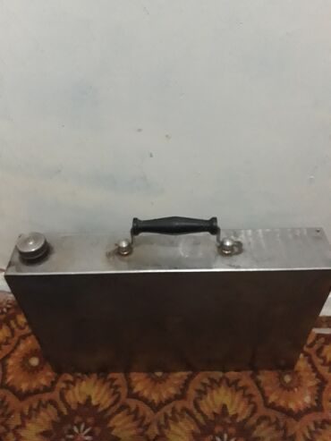 продать газовый баллон пропан: Продаю советскую канистру из нержавейки .В хорошем состоянии. Длина 46