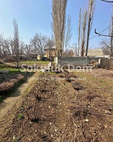 1 bedroom: 🏠Продается дом в с. Сокулук, не далеко от трассы 🟡Комнаты: 4 🟡Участок — 3