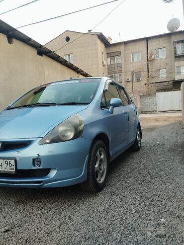 машинка гелик: Honda Fit: 2001 г., 1.3 л, Вариатор, Бензин, Хэтчбэк