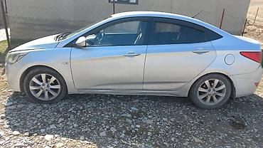 Hyundai Solaris: 2015 г., 1.4 л, Автомат, Бензин, Седан — 2