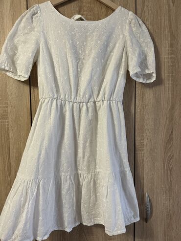 dugačke haljine: S (EU 36), color - White, Oversize, Short sleeves