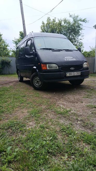 Ford: Ford Transit: 2.4 l | 1999 il Van/Minivan