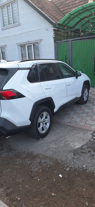 Toyota: Toyota RAV4: 2019 г., Автомат, Бензин, Кроссовер — 3