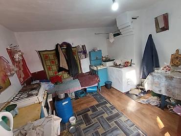 Продажа домов: Дом, 32 м², 3 комнаты, Старый ремонт — 12