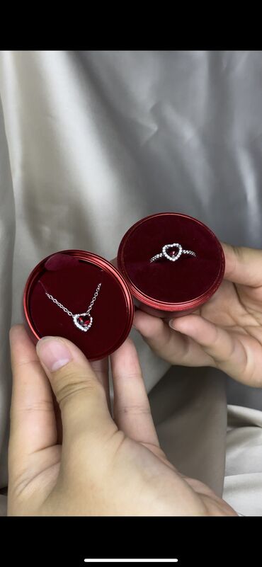 серебро номер: Комплект PANDORA❤️ Стоимость: 3000 сом/ 3222 рублей Серебро 925 пробы