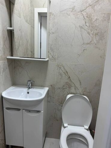 продается цокольное помещение алматинка магистраль: 1 комната, Агентство недвижимости, Без подселения, С мебелью частично