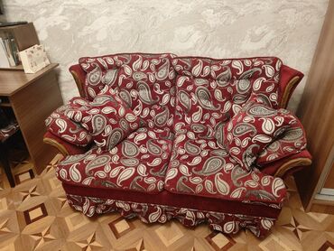 Матрасы: Диван, Б/у, Нераскладной, Без подьемного механизма, Ткань
