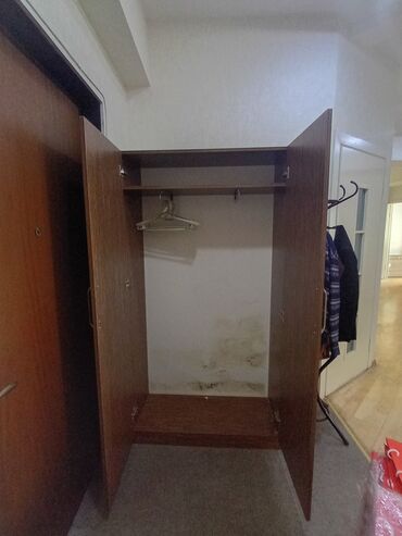 Sifarişlə işçi masaları: Ofis üçün künc tipli iş masası və modul şkaf - Material: laminat/MDF — 4