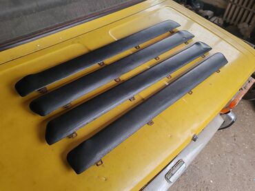Auto delovi: Lajsne tapacirunga vrata Lada 2103,2106. Polovno, ocuvano. Skinuto sa — 2