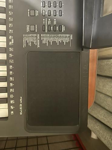 Синтезаторы: Продаю б/у Yamaha PSR-E373, состояние отличное. Все клавиши, кнопки — 2