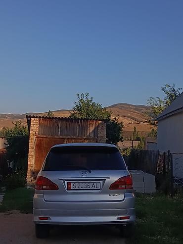 машина ист: Toyota Ipsum: 2003 г., 2.4 л, Автомат, Бензин, Минивэн — 3