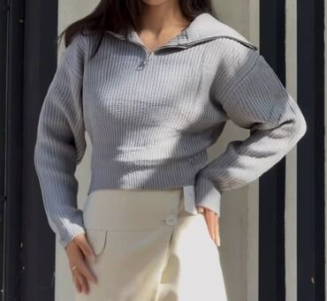 женские вязаные свитера: Женский свитер, С молнией на воротнике, Короткая модель